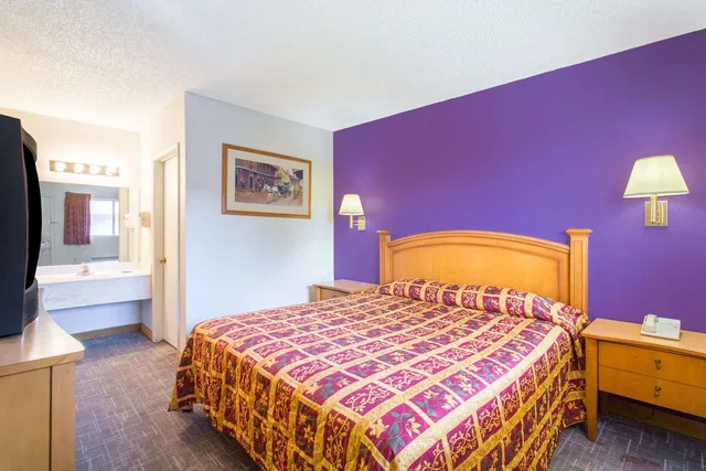 غرفة قياسية بسرير كوين، Knights Inn Phoenix at N Black Canyon Hwy 2/3