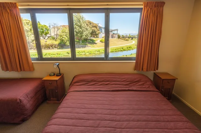 استوديو بسرير كينج وسرير فردي، Waterfront Motels 4/6