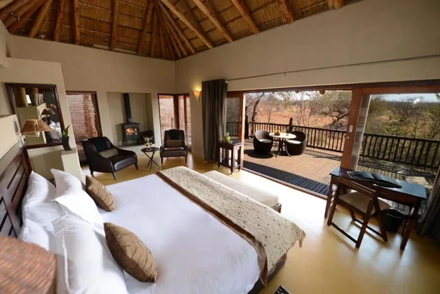جناح بمسبح خاص، Etali Safari Lodge 2/8