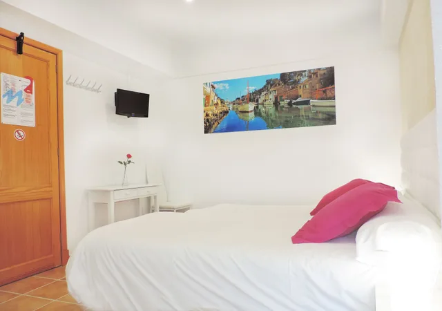 استوديو اقتصادي بسريرين منفصلين بمطبخ، Marblau Hostal 1/5