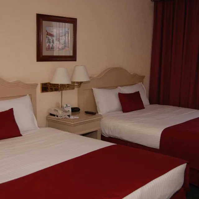 غرفة ثلاثية بإطلالة على الفناء، Quality Inn Aguascalientes AGU 1/7