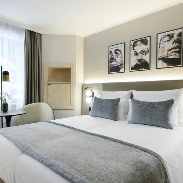 غرفة كومفورت بسرير كينج، Hotel Nurnberg city center by Leonardo Hotels 2/6