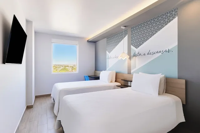 Superior, Twin Beds, One Ciudad Juarez Alameda 6/7