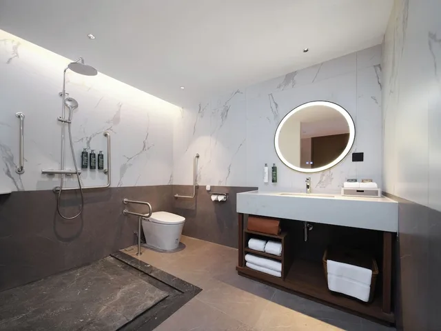 غرفة بسرير كينج لذوي الإعاقة، Hilton Garden Inn Foshan Tanzhou ICEC 1/1