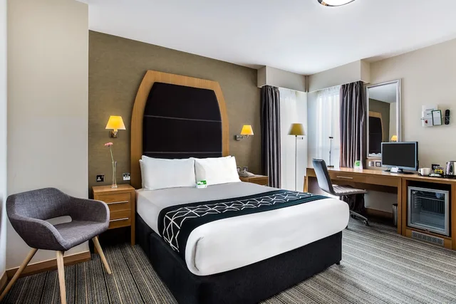 غرفة قياسية بسرير مزدوج، HOLIDAY INN BIRMINGHAM NORTH - CANNOCK 4/10