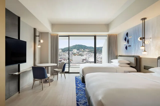 غرفة بسريرين مزدوجين بإطلالة، Nagasaki Marriott Hotel 1/3