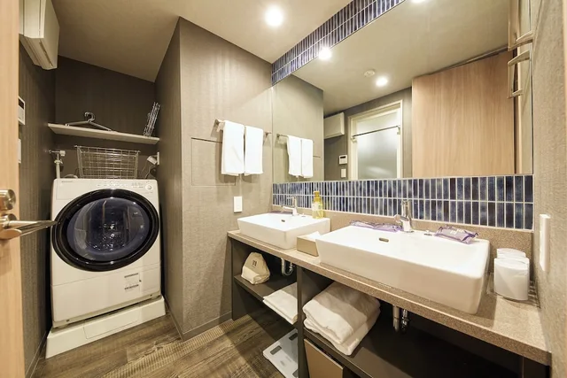 غرفة بسريرين منفصلين وفرشتي فوتون مع أريكة، Monday Apart Premium Akihabara Asakusabashi Station 5/5