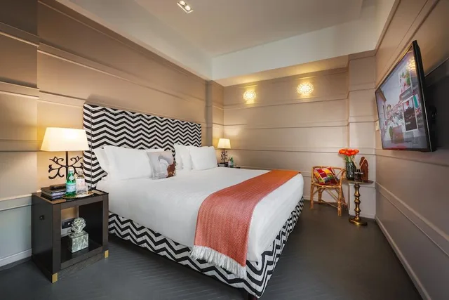جناح ديلوكس جونيور، Singer Palace Hotel 1/1