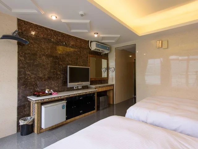 غرفة عائلية بإطلالة على البحيرة، Shui Sha Lian Hotel - Harbor Resort 2/2