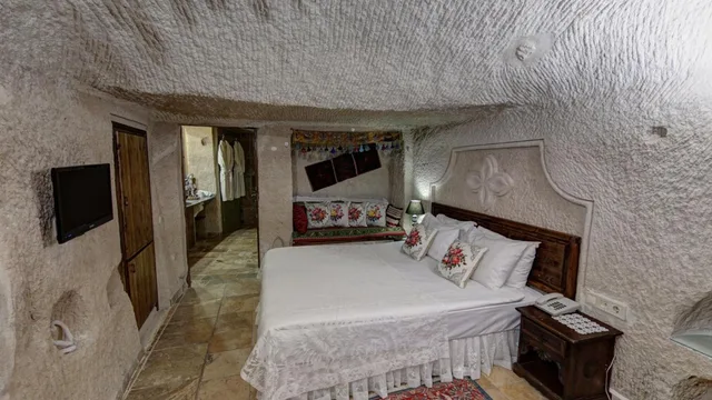 Cave, Superior، Roc Of Cappadocia 3/8