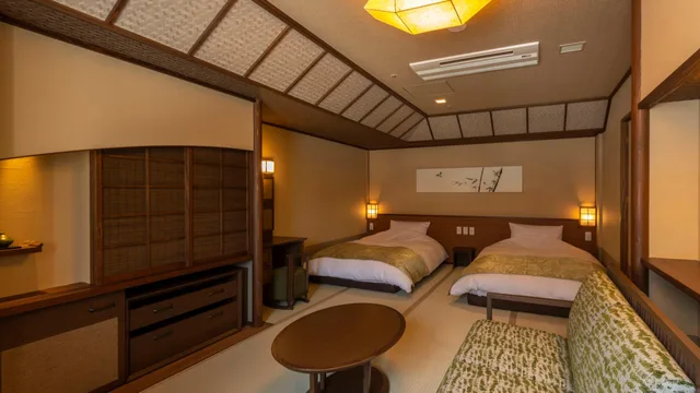Room, Twin Beds, Street View, Private Bathroom، Jozankei Yurakusoan 1/1