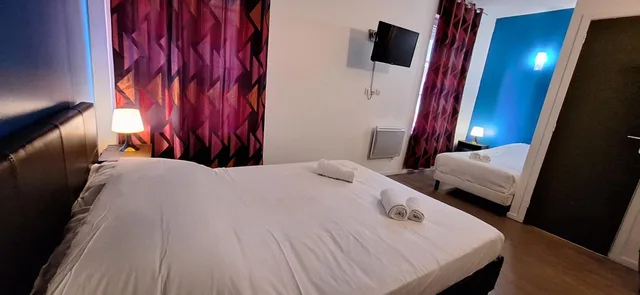 غرفة ثلاثية بحمام خاص، Akena Le Casino Hotel Restaurant 1/10