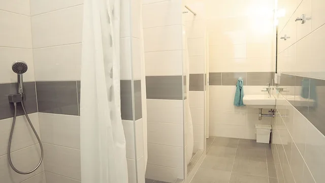 غرفة بسرير مزدوج بحمام مشترك، Hostel Folks 2/2