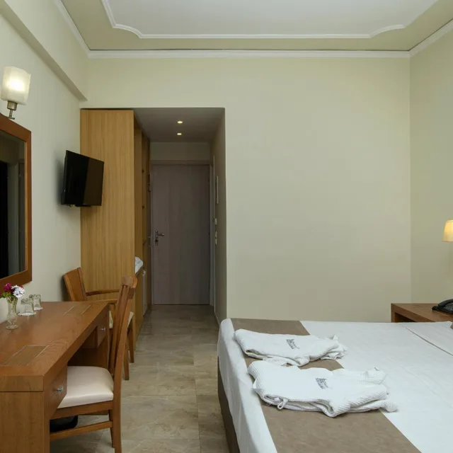 Superior, Double or Twin Bed, Terrace, Hotel Kaiser Bridge 4/7