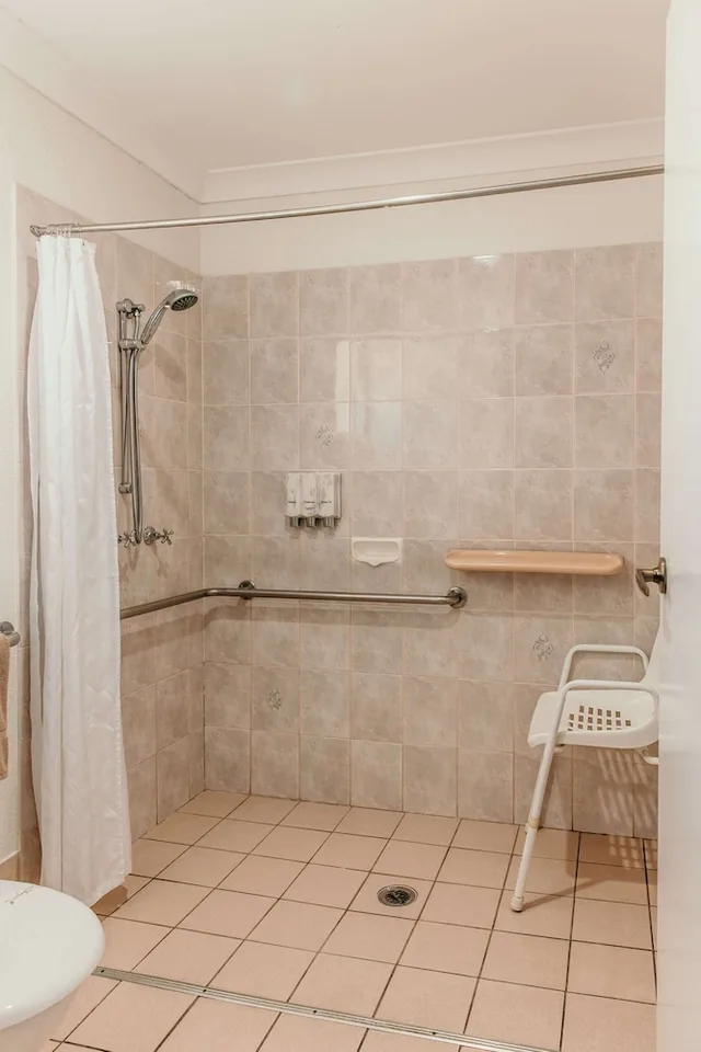 Room, Twin Beds, Accessible, Outback Motel Mt Isa 9/10