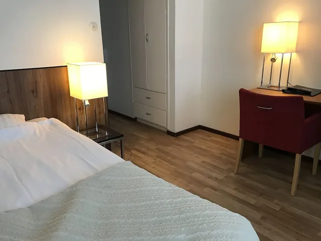 Room, Single, Single Bed, Strand City Hotell 2/6