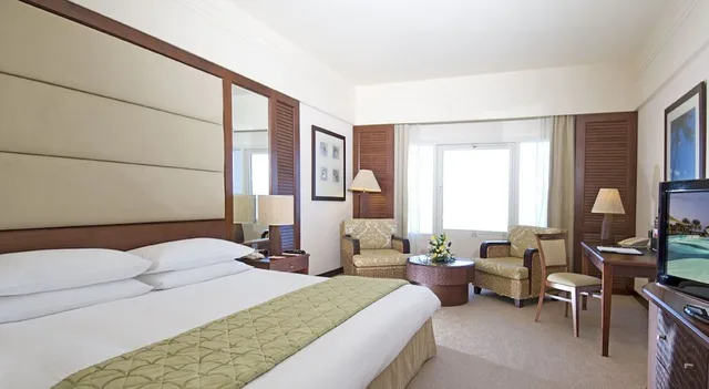 Deluxe, King Bed, Sea View, Danat Jebel Dhanna Resort 1/5