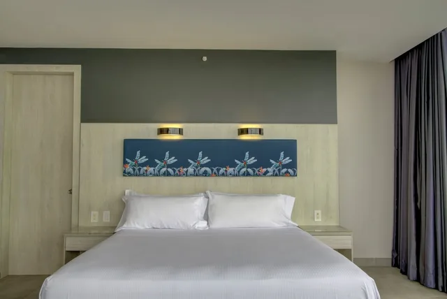 جناح بريميوم بسرير كينج، DoubleTree by Hilton Guayaquil 2/7