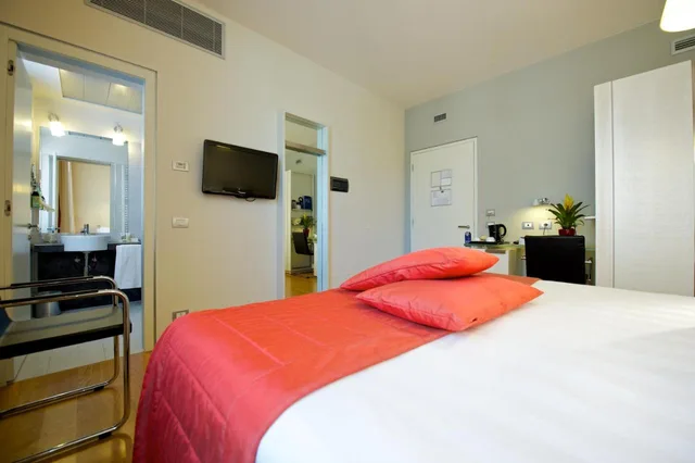 شقة بمطبخ صغير، MERCURE MILANO SOLARI 1/5
