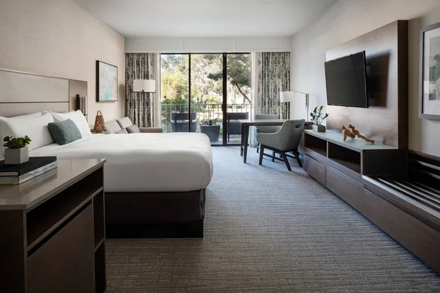 room, 2 double beds, resort view, Marriott Coronado Island Resort Spa 1/4