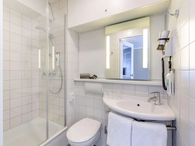 غرفة سوبيريور بسرير مزدوج بإطلالة على المدينة، IBIS BERLIN MITTE HOTEL 3/3