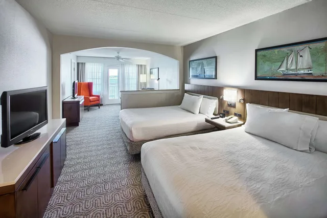 جناح جونيور بسريرين كوين بشرفة مع أريكة، Hilton Garden Inn Kent Island Marina 2/4