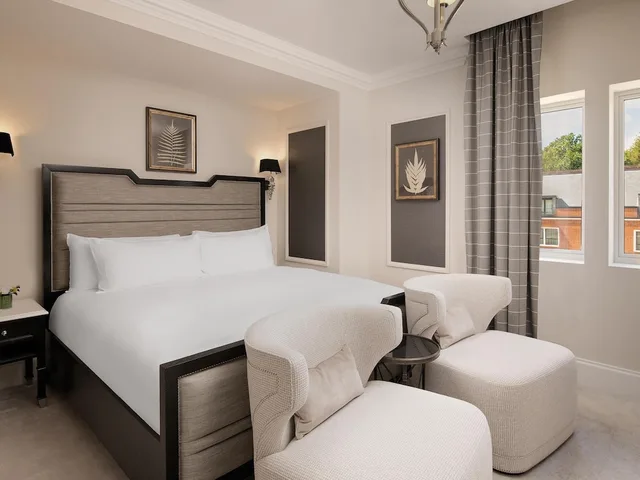 جناح فاخر بسريرين كينج بغرفتي نوم، Fairmont Windsor Park 2/5