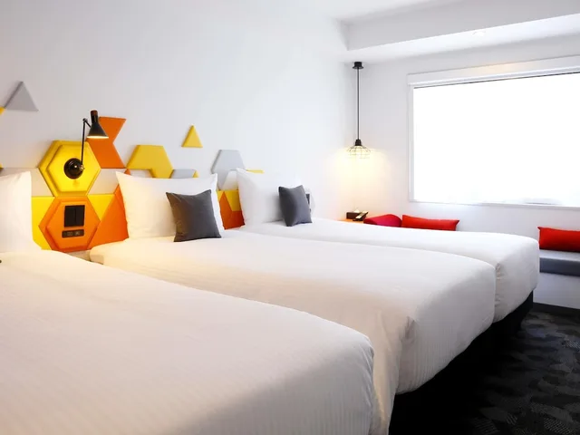 غرفة سوبيريور بثلاثة أسرّة، Ibis Styles Tokyo Bay 1/7