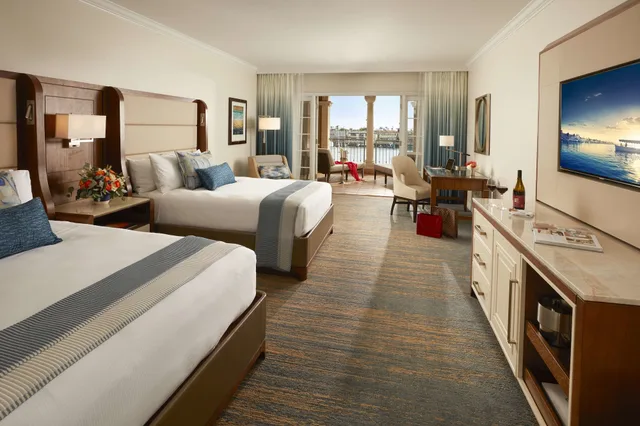 Room, 2 Queen Beds, Bay View، Balboa Bay Resort 2/10