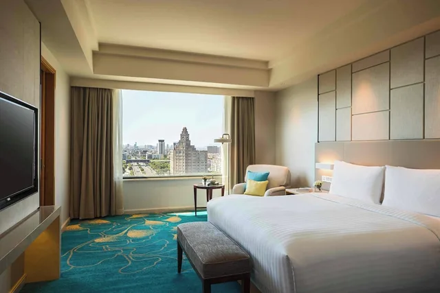 جناح كلوب بسرير كينج بإطلالة على المدينة بغرفة نوم واحدة، Renaissance Suzhou Hotel 1/2