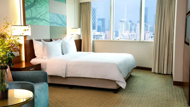 جناح، Holiday Inn Donghua 6/6