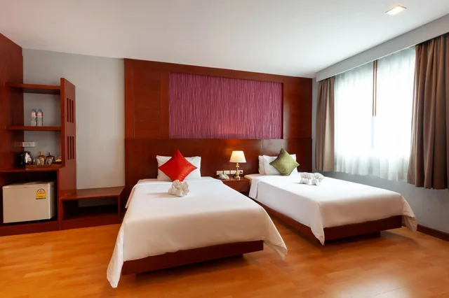 جناح ديلوكس بسرير كينج بإطلالة على المدينة، Elite Suites Patong 7/10