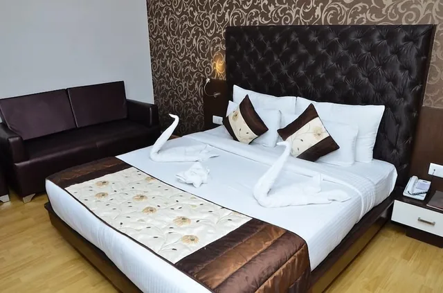 Super, Deluxe, Twin Beds، Hotel Surya International 3/4