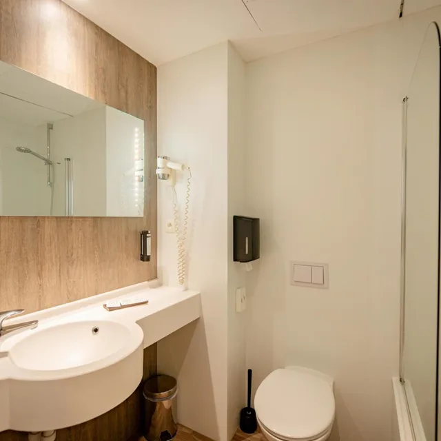 Executive, King Bed, HOTEL CASTEAU RESORT MONS 5/6