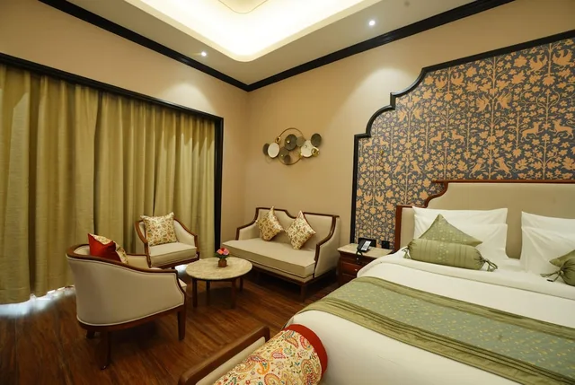 Imperial, King Bed، Ramada by Wyndham Khajuraho 2/5