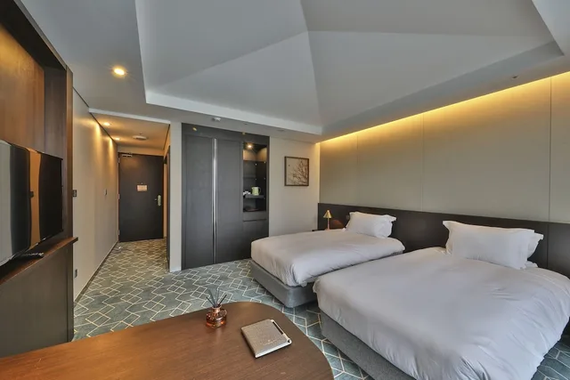 غرفة بسريرين منفصلين، Camphortree Hotel And Resort 2/8