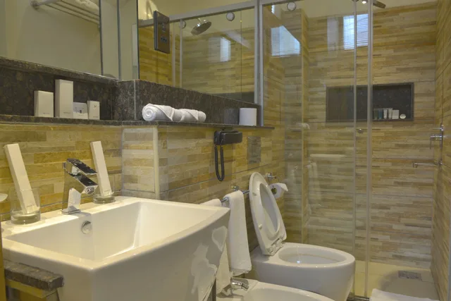 جناح جونيور بسرير كوين وسريرين منفصلين بغرفة نوم واحدة، La Maison Royale 4/5