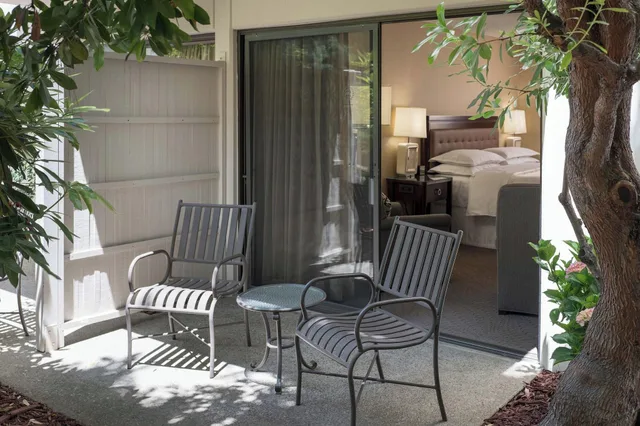 غرفة بريميوم بسرير كينج، Sheraton Palo Alto Hotel 5/6
