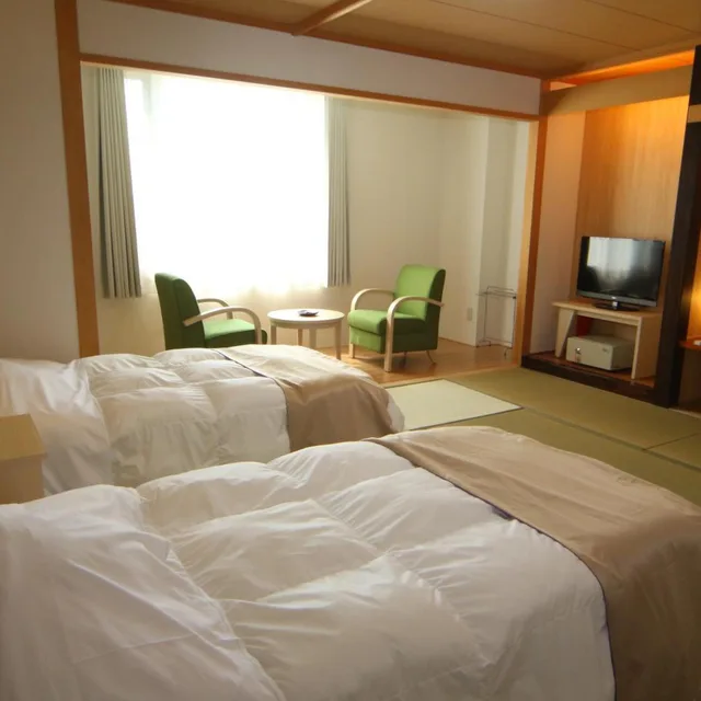 غرفة يابانية بسريرين منفصلين، Hotel Shiretoko 1/6