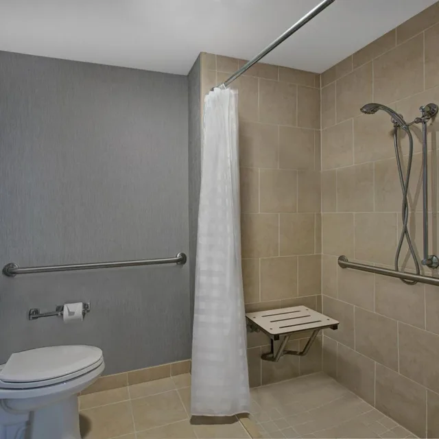 غرفة بسريرين كوين مع أريكة لذوي الإعاقة، Hyatt Place Jackson/ Ridgeland 1/3