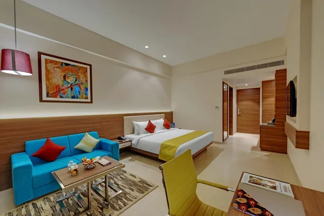 Green, King Bed، The Fern Sattva Resort Dwarka 3/3