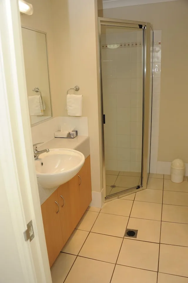 غرفة ديلوكس بسرير كوين وسرير فردي، Sun Valley Motel Biloela 4/5