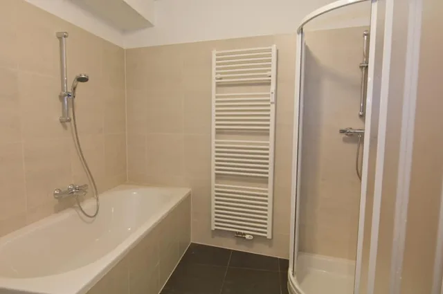 3 Bedrooms, Apartment, 2 Double Beds, 2 Bunk Beds, Courtyard View, 2 Bathrooms, Sofa، Haus Lothringen 3/3