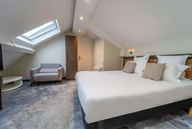 جناح جونيور بسرير كوين، Hotel Apolonia Paris Mouffetard, Sure Hotel Collection by BW 1/3
