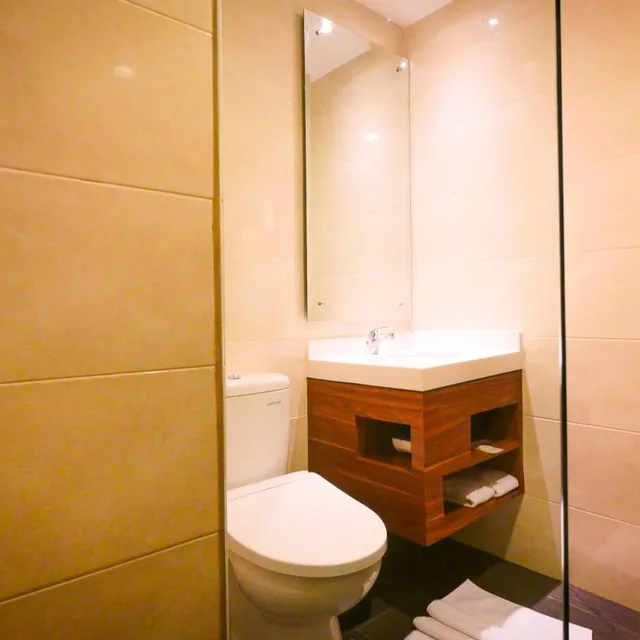 غرفة تنفيذية، PRIME PARK Hotel & Convention Pekanbaru 4/6