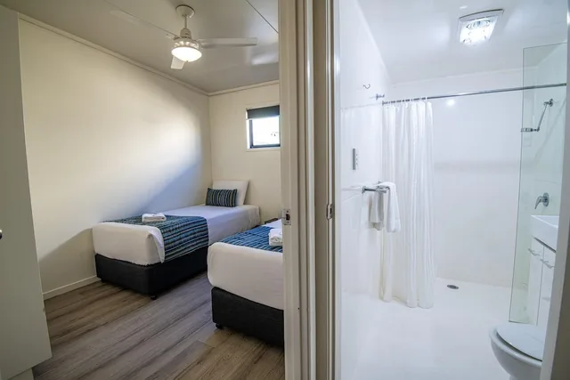 كابينة سوبيريور بسرير كوين بغرفتي نوم، Ingenia Holidays Taigum Formerly Colonial Village 3/5