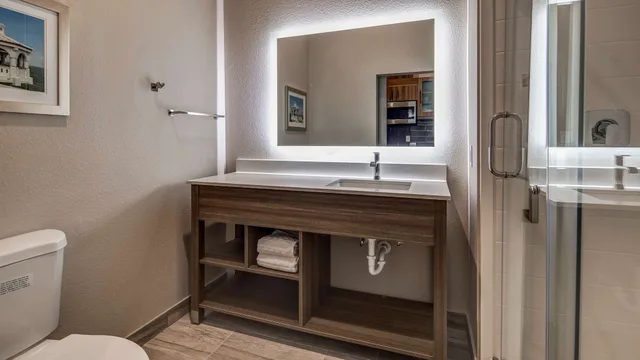 غرفة قياسية بسريرين كوين بمطبخ صغير لذوي الإعاقة، Executive Residency By Best Western Corpus Christi 9/10