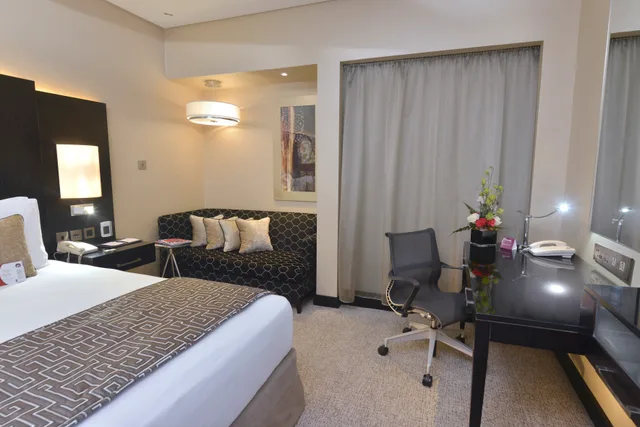 غرفة قياسية، Crowne Plaza Bahrain 3/5