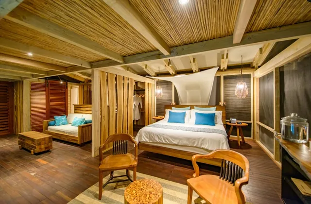 فيلا عائلية بسريرين كينج بإطلالة على البحر بغرفتي نوم مع أريكة، Hacienda Ecolodge Morgan S Rock 7/10
