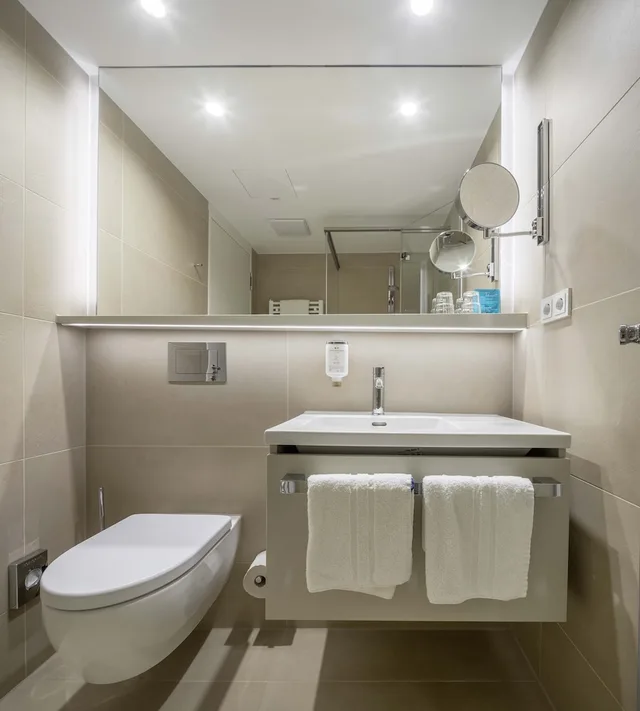 غرفة اقتصادية بسرير كوين، TOP KHR Stadthotel Munster 5/6